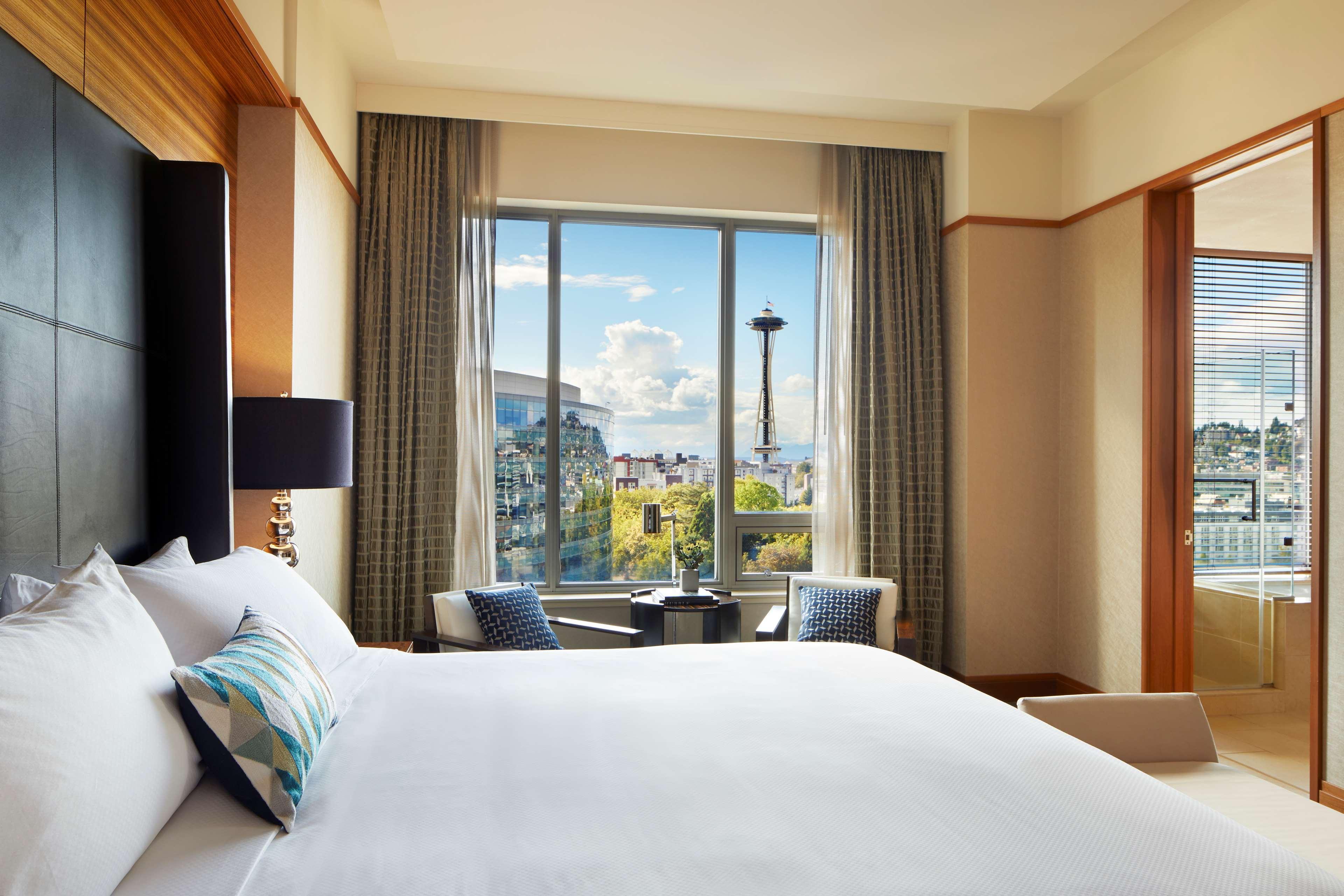 1 Hotel Seattle Extérieur photo A guest room at the Westin Seattle